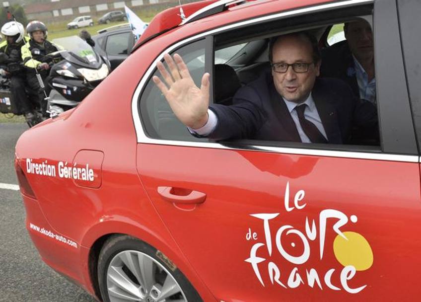 Ospite del Tour il presidente francese Francois Hollande. Reuters